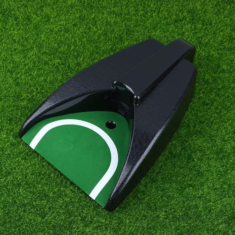 Golf Putting Auto Rebounder for improving putting